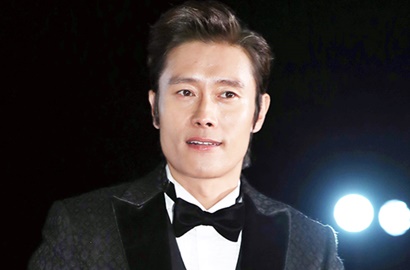 'Inside Men' Raih Piala, Ini Daftar Pemenang Blue Dragon Film Awards 2016
