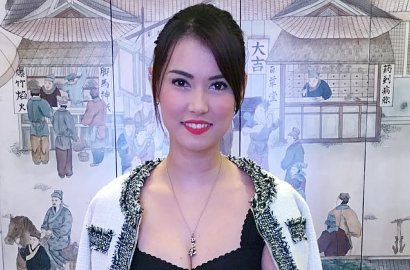 Berkunjung ke Bali, Maria Ozawa 'Miyabi' Bikin Heboh Netter Pakai Bikini Seksi