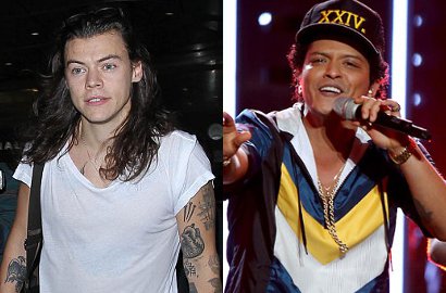 Siapkan Album Debut Solo, Harry Styles Garap Lagu Bareng Bruno Mars