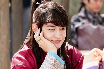 Do Ji Han Kece, Tatapan Penuh Cinta Minho SHINee di 'Hwarang' Bikin Meleleh