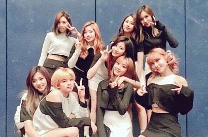 Punya Reputasi Baik, Twice Justru Lip Sync di 'Super Seoul Dream Concert'