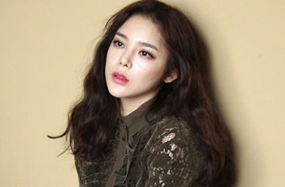 Pemotretan di Jakarta, Seksinya Park Si Yeon Dijamin Bikin Melongo