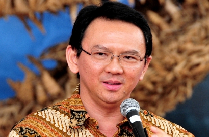 Heboh Foto 'Botol Miras' di Medsos, Ahok: Itu Fitnah