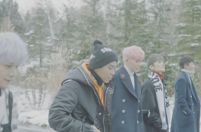 Penuh Salju, Sechs Kies Romantis ke Cewek di MV 'Couple'