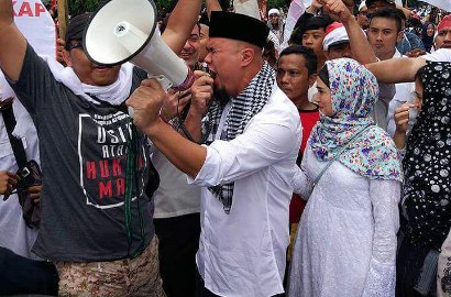 Dhani Disindir Tertangkap Karena Karma, Mulan Dibully Pakai Tas KW dan Tiru Baju Maia