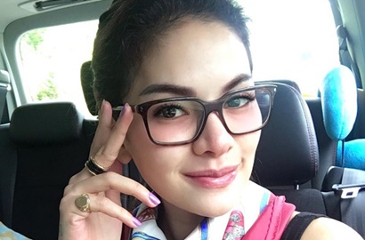 Nikita Mirzani Ajak Fans Lihat Proses Sedot Lemaknya, Netter: Kurang Bersyukur