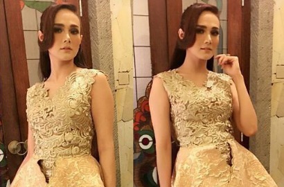 Buktikan Lagi di Bandung Saat Dhani Ditangkap, Mulan Jameela Pamer Gaun Bling Bling
