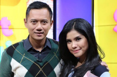 Foto Bareng Keluarga Eko Patrio, Netter Salah Fokus ke Jari Suami Annisa Pohan