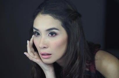 Marsha Timothy Jadi Janda Pembunuh di Film 'Marlina The Murderer in Four Acts'