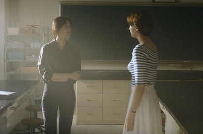 Emosional, Kim Ha Neul Pergoki Yoo In Young Intim Bareng Pria di Trailer 'Misbehavior'