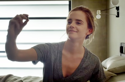 Tom Hanks Bikin Emma Watson dalam Bahaya di Trailer 'The Circle'