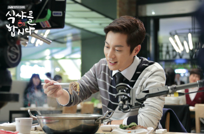 Perubahan Cara Makan Sehabis Nonton Drama Korea, Kamu Coba yang Mana?