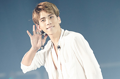 Topless, Jonghyun SHINee Pamer Badan Kekar di Teaser 'Inspiration'