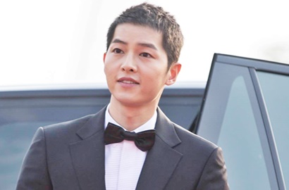 Lee Kwang Soo Ungkap Song Joong Ki Sukses Bikin Staff Cewek 'Sound of Heart' 'Menggila'