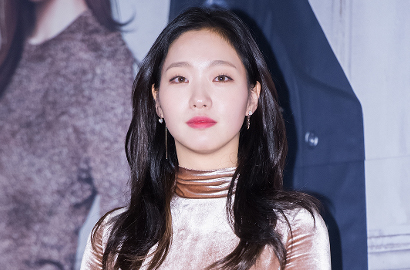 Dipuji Cantik Lewat Foto-Foto Ini, Netter Tetap Sebut Kim Go Eun Jelek