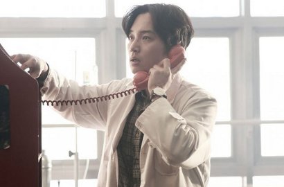 Bikin Gemas, Byun Yo Han Cemberut dan Pangku Anjing di 'Will You Be There?'