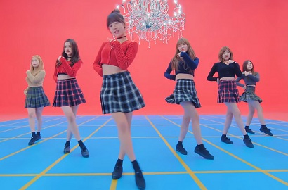 Bikin Semangat, Cerianya A Pink Rayakan Natal di MV 'Cause You're My Star'