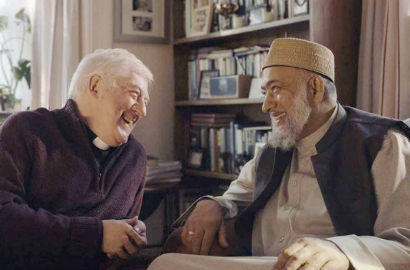 Buat Iklan Persahabatan Imam dan Pendeta, Amazon Tuai Pujian