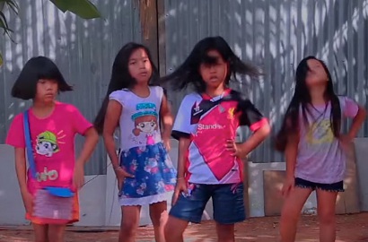 Mendadak Hits, Parodi MV Lagu Black Pink Oleh Bocah Thailand Ini Tuai Pujian