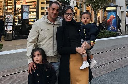 Intip Deretan Foto Liburan Seru Keluarga Nia Ramadhani di Disneyland
