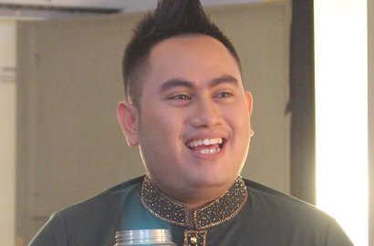 Nassar Dikabarkan Dekat dengan Janda Kaya, Muzdalifah Cemburu?