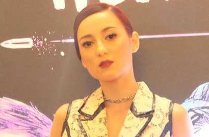 Pamer Perut 'Roti Sobek' Bareng Iko Uwais, Julie Estelle Malah Bikin Netter Merinding