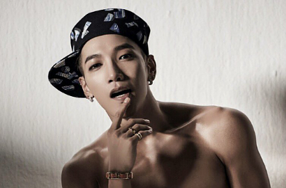 Bikin Meleleh, Jun.K 2PM Tampil Lusuh dan Pamer Abs di Foto Poster Konser