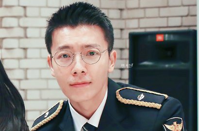 Libur Wamil, Donghae SuJu Obati Kangen Fans Lewat Video Ganteng Ini