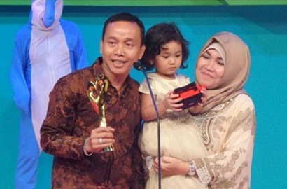 Ada Nagita, Ayu Ting Ting Dikritik Tak Antar Bilqis Terima Piala Mom & Kids Awards