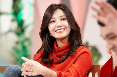 Cemburu Berat, Kocaknya Eun Ji Curhat Fanboy A Pink Kini Naksir G-Friend