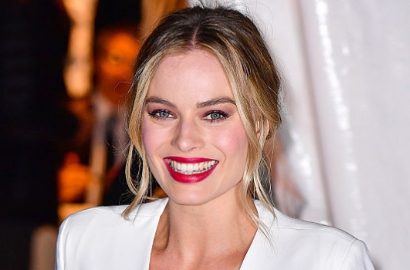 Nikah Diam-Diam, Intip Kemesraan Margot Robbie dan Kekasihnya