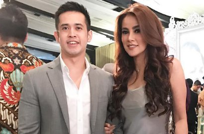 'Ngamuk' Karena Suami Genit, Olla Ramlan Romantis di Ultah Nikah