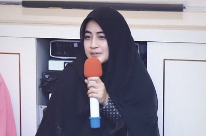 Pipik Diisukan Nikah dengan Bos Tambang dan Hamil, Keluarga Uje Doakan yang Terbaik