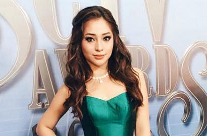 Asyik Kencan, Nikita Willy Ketahuan Pangku-Pangkuan Manja Bareng Pacar Baru
