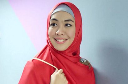 Kunci Kolom Komentar, Oki Setiana Dewi Trauma Dihujat Netizen?
