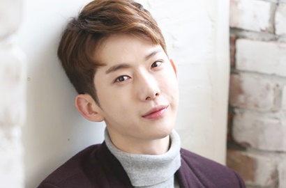 Berubah Jadi Cewek, Jo Kwon 2AM Tampil Bak Bidadari di 'Golden Tambourine'