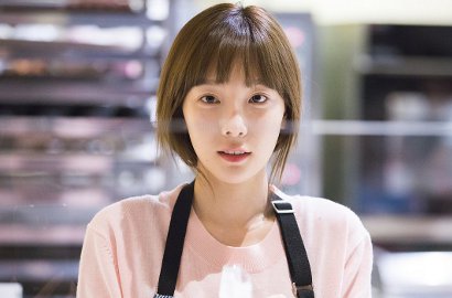Tae Yeon SNSD Dandan Menor dan Polos di Hari yang Sama, Cantik Mana?