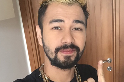 Bikin Ngakak, Raffi Ahmad 'Kembaran' Tata Liem Karena Rambut Pirang Pucat
