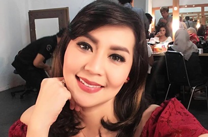 Sang Ayah Mendekam di Penjara, Tessa Kaunang: Anak-Anak Tahunya Sandy di Pesantren