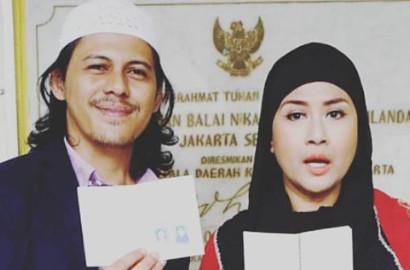 Malam Pertama dengan Pria 12 Tahun Lebih Muda, Ria Irawan Tulis Kalimat Ini