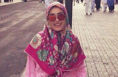 Promosi Sinetron 'AADeCi' Saat Umroh, Ayu Ting Ting Ditegur Netter