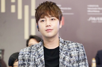 Bikin Nostalgia, Jang Geun Suk Kembali Jadi MC SBS Drama Awards 2016