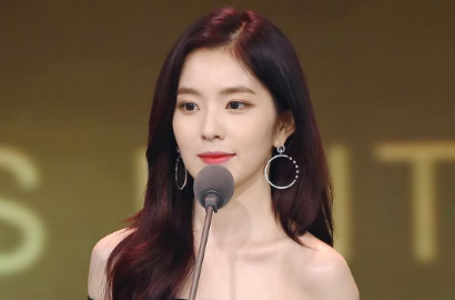 Gaun Kelewat Pendek di SBS Gayo Daejun, Irene Mati-Matian Tutupi Pantat