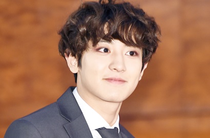 Lelah Tampil Ganteng, Chanyeol EXO Pamer Foto 'Jelek' Ini