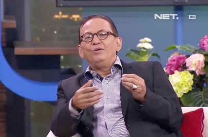 Usai Beredar Foto Mesra, Gadis Muda 'Gebetan' Roy Marten Ternyata Masih SMA?