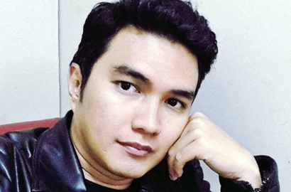 Unggah Foto Jalani Kemo ke-5 Kanker Getah Bening, Aldi Taher Banjir Doa