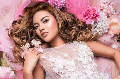 Diisukan Punya Pacar Tajir, Cinta Aurel Hermansyah Masih Bertepuk Sebelah Tangan?