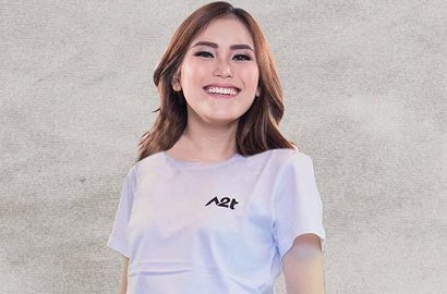 Tak Cuma Tas, Sederetan Harga Sepatu Ayu Ting Ting Juga Bikin Syok