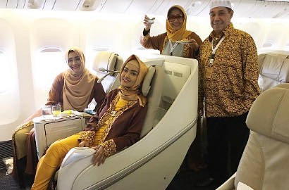 Sumringah Meski Umrah Pakai Kursi Roda, Julia Perez Banjir Dukungan