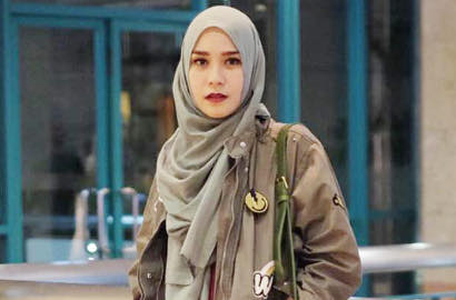 Langganan Menang, Zaskia Adya Mecca Seleb Berhijab Termodis di 'Infotainment Awards' 2017?